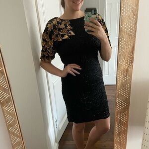 NWT Vintage Black Gold Short Sleeve Round Neck Sequin/Beaded Shift Dress Medium